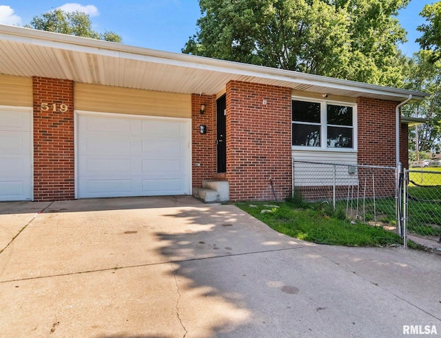 519 Herndon St, Springfield, IL 62702 - photo 2