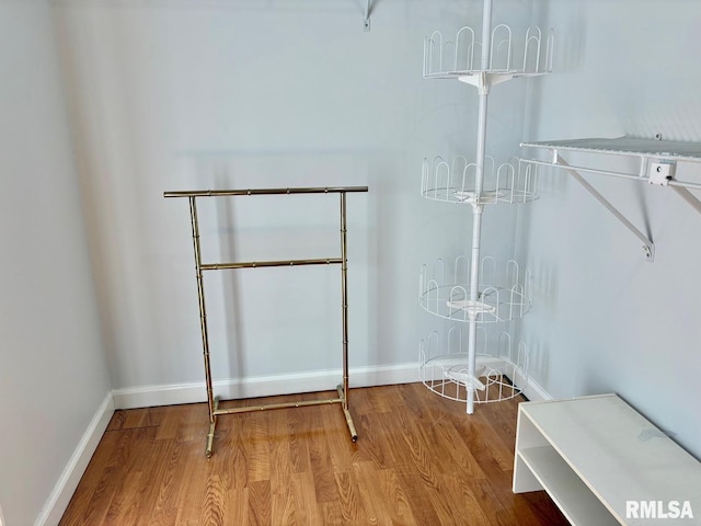 3205 Ashley Ln, Springfield, IL 62711 - walk in closet featuring wood finished floors