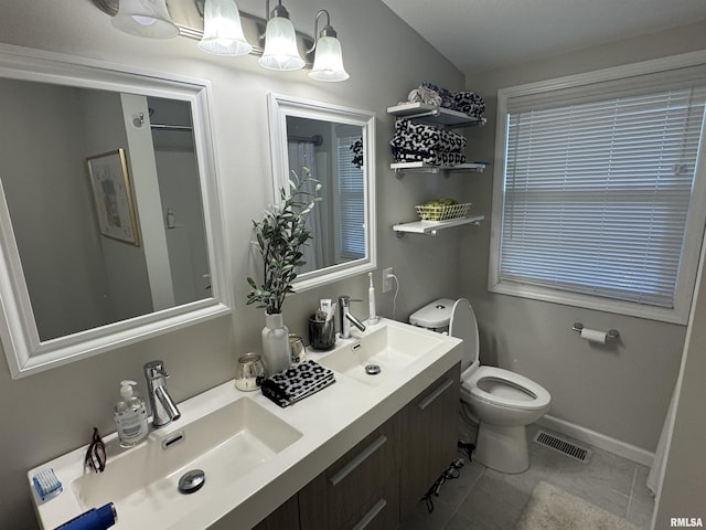1637 Spruce St, Quincy, IL 62301 - bathroom with double vanity and curtained shower