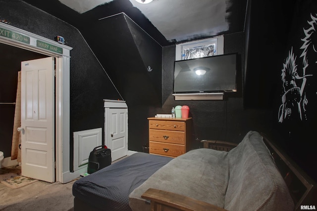 1412 Oak St, Quincy, IL 62301 - bedroom featuring carpet floors