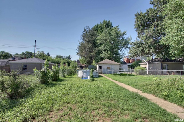 1412 Oak St, Quincy, IL 62301 - view of yard