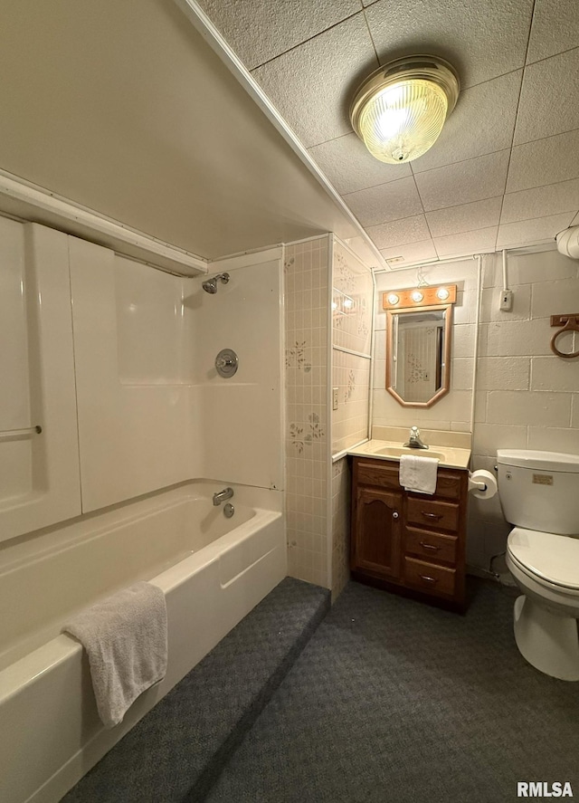 903 N Fearing Ave, Abingdon, IL 61410 - full bathroom featuring tub / shower combination and vanity