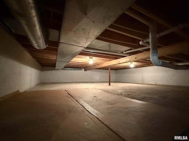 903 N Fearing Ave, Abingdon, IL 61410 - view of unfinished below grade area