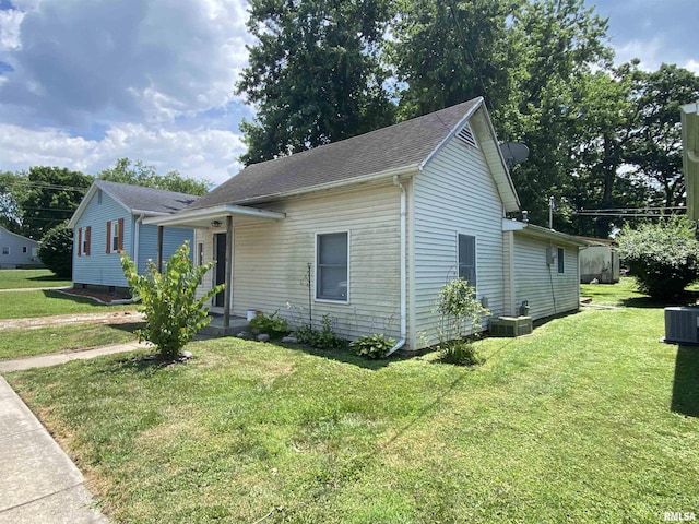 416 E Washington St, Riverton, IL 62561 - photo 2