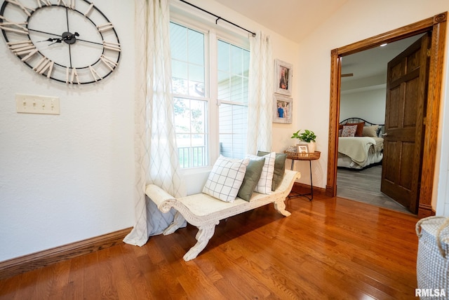 623 Jasper Rd, Centralia, IL 62801 - living area with wood finished floors and lofted ceiling