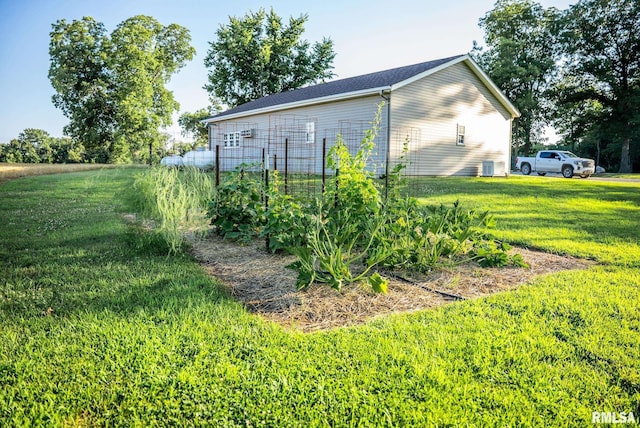 623 Jasper Rd, Centralia, IL 62801 - view of outdoor structure