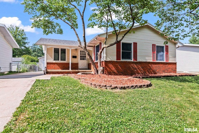 2525 Selkirk Rd, Springfield, IL 62702 - photo 1