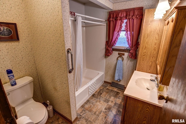 107 E Harrison St, Edinburg, IL 62531 - full bath featuring wallpapered walls, vanity, and shower / bathtub combination with curtain