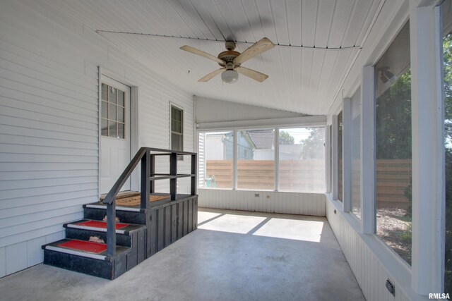 1512 Locust St, Quincy, IL 62301 - unfurnished sunroom with ceiling fan and lofted ceiling