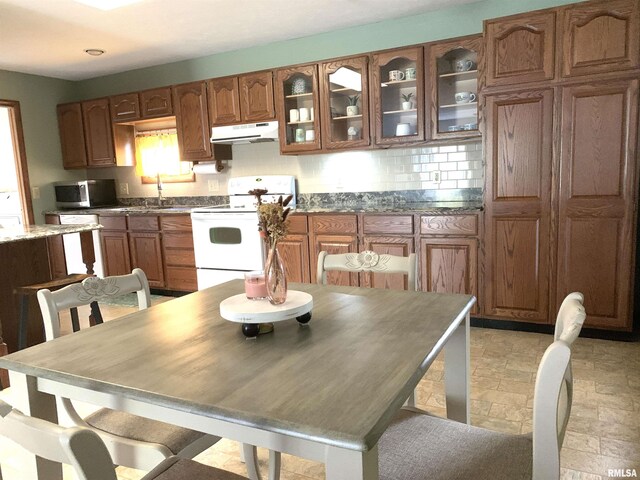 2119 Willow Dr, Jacksonville, IL 62650 - photo 29