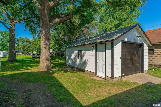 914 Pekin St, Lincoln, IL 62656 - view of outdoor structure