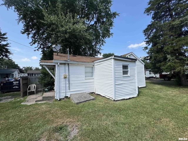 103 S Jackson St, Lincoln, IL 62656 - back of house