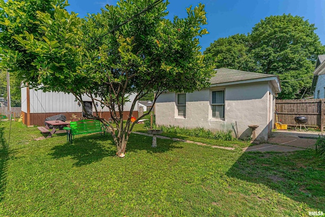 1214 Pekin St, Lincoln, IL 62656 - view of yard