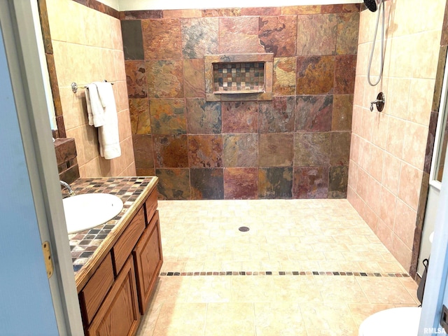4317 Harvard Dr, Springfield, IL 62712 - full bath with a tile shower and vanity