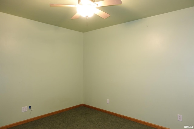 1156 Russell Ave, Galesburg, IL 61401 - unfurnished room featuring carpet and a ceiling fan