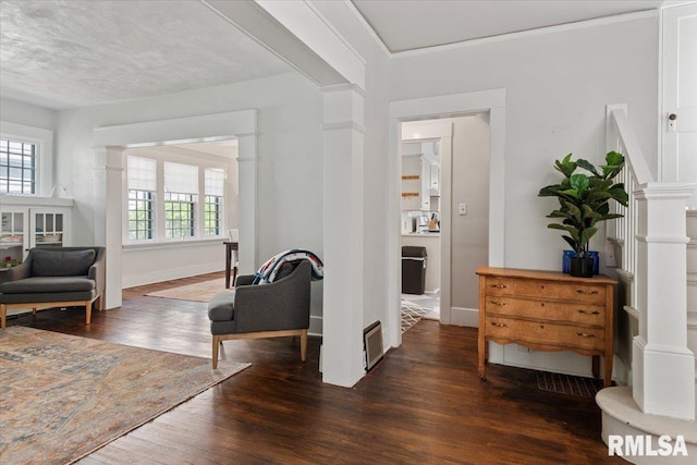 1424 S Lowell Ave, Springfield, IL 62704 - corridor with wood finished floors and baseboards
