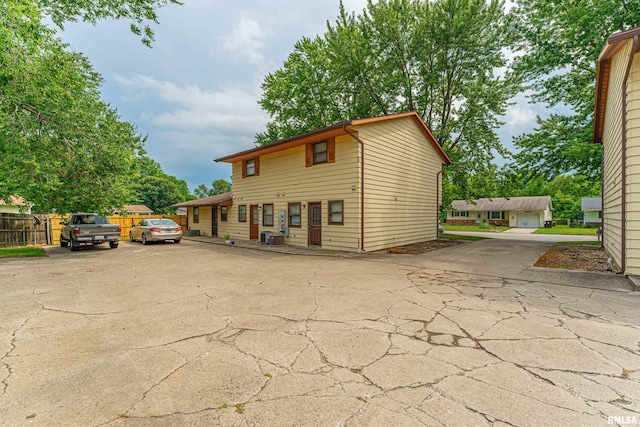 147 Northville Dr, Lincoln, IL 62656 - view of front of property