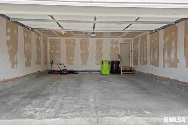 210 Prairie Run, Illiopolis, IL 62539 - garage with a garage door opener