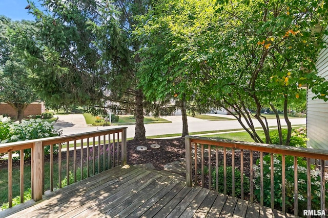 4905 Eagles Lndg, Springfield, IL 62711 - view of wooden deck