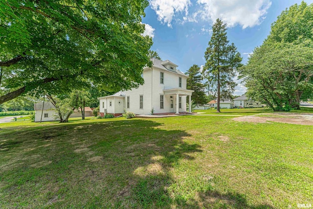418 E Cooke St, Mount Pulaski, IL 62548 - view of grassy yard