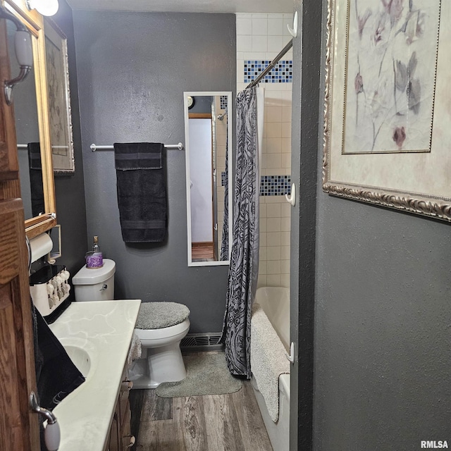 704 N Cherry St, Abingdon, IL 61410 - photo 13
