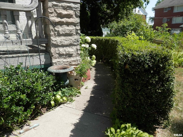 310 E Broadway St, Monmouth, IL 61462 - photo 8