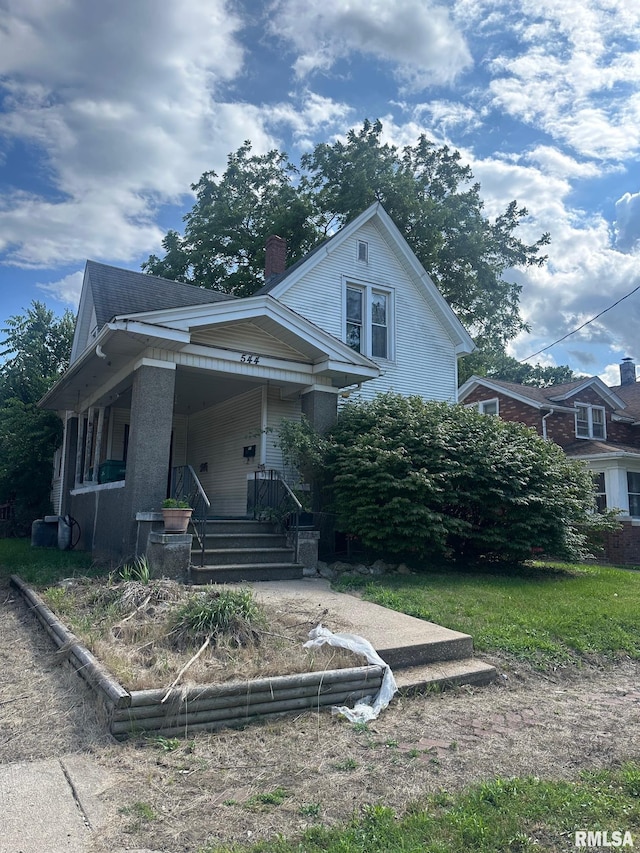 544 W Tompkins St, Galesburg, IL 61401 - bungalow with a chimney