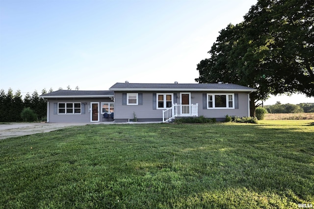 42060 County Highway 10, Nebo, IL 62355 - view of front of home with a front lawn