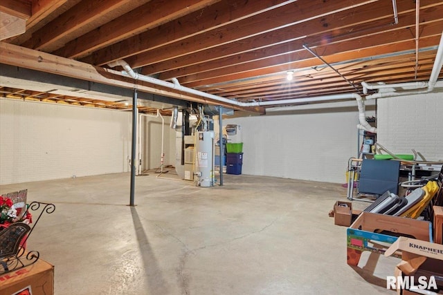 1420 Weston Pointe Dr, Springfield, IL 62704 - unfinished basement with gas water heater