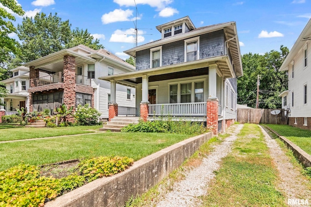 417 E Keys Ave, Springfield, IL 62702 - american foursquare style home featuring a porch and driveway