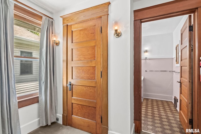 417 E Keys Ave, Springfield, IL 62702 - hall with carpet flooring and baseboards