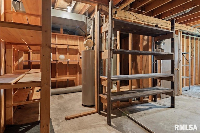 5016 Kinsinger Ln, Pleasant Plains, IL 62677 - unfinished basement featuring water heater