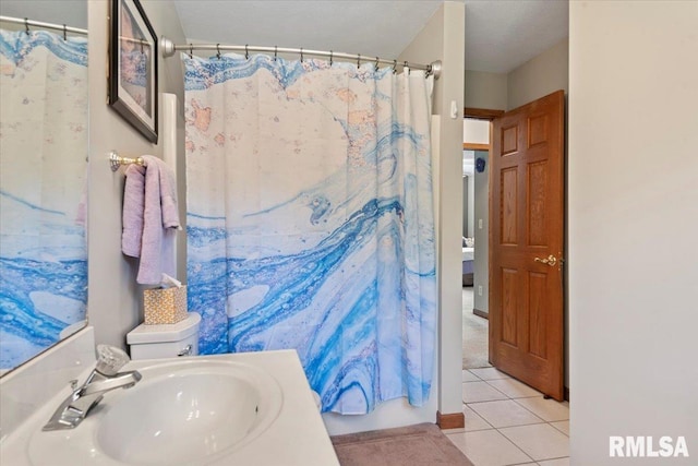 345 Country Towne Rd, Springfield, IL 62712 - full bathroom with tile patterned floors and curtained shower