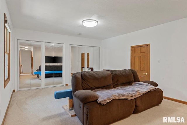 345 Country Towne Rd, Springfield, IL 62712 - carpeted living room with baseboards