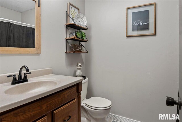 84 Chukar Dr, Chatham, IL 62629 - bathroom with vanity and a shower with shower curtain