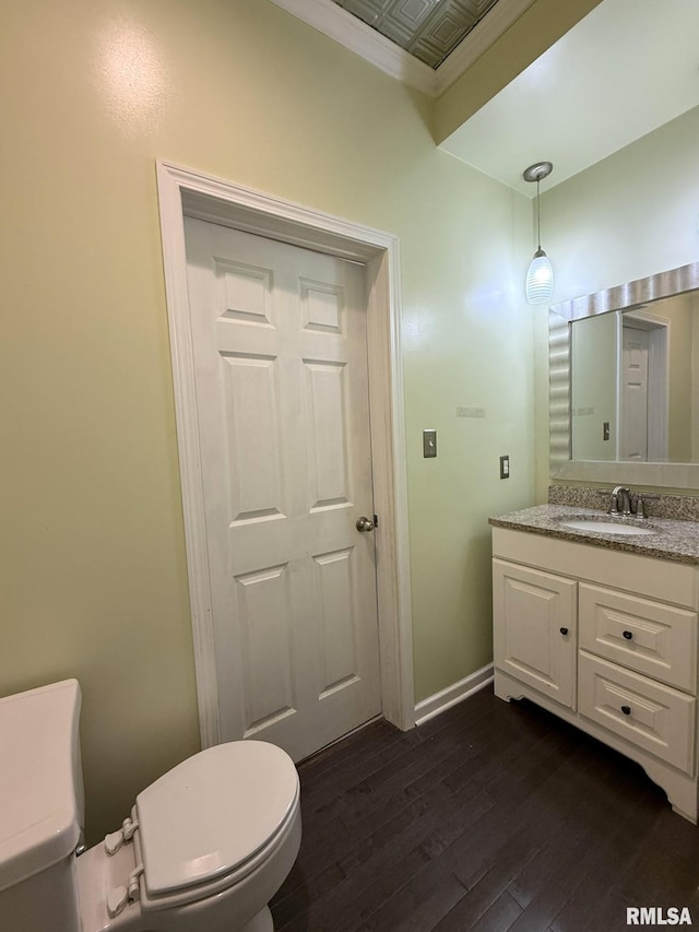 833 Willard St, Galesburg, IL 61401 - bathroom with vanity and wood finished floors