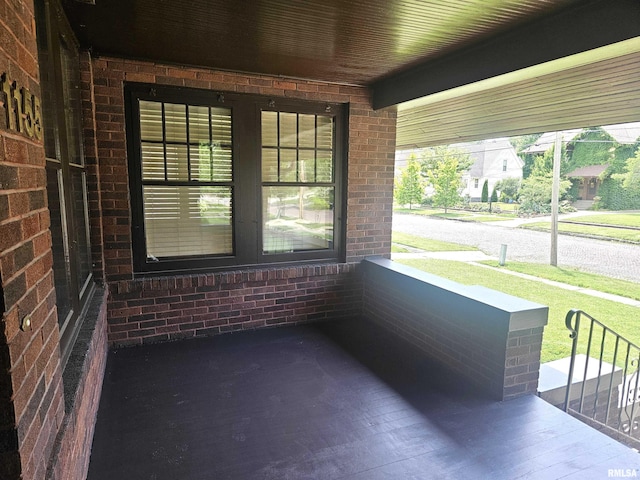 1155 N Cherry St, Galesburg, IL 61401 - view of covered porch