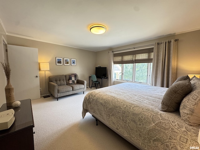 6 Ottawa Trl, Galesburg, IL 61401 - carpeted bedroom featuring crown molding