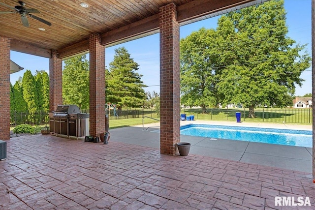 4408 Foxhall Ln, Springfield, IL 62711 - fenced backyard featuring a patio area and ceiling fan