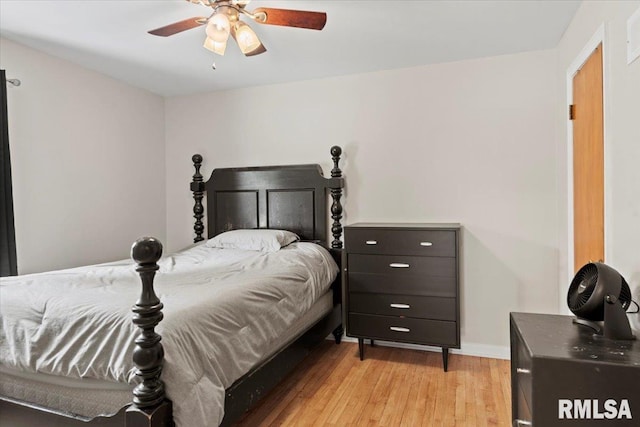 14 Beachview Ln, Springfield, IL 62712 - bedroom featuring light wood-style flooring and a ceiling fan