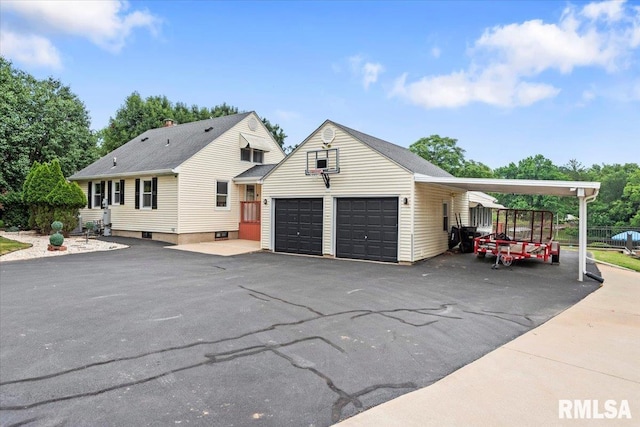 14 Beachview Ln, Springfield, IL 62712 - view of front of house with driveway
