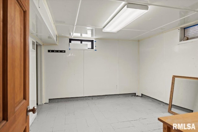 14 Beachview Ln, Springfield, IL 62712 - basement featuring light floors
