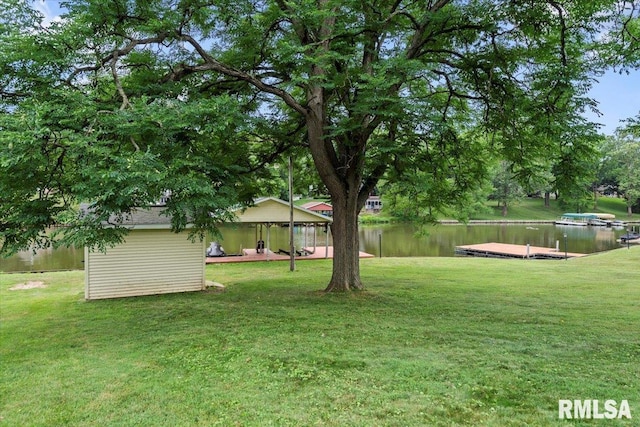 14 Beachview Ln, Springfield, IL 62712 - view of green lawn with a water view