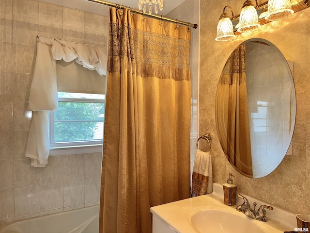 161 Hawkinson Ave, Galesburg, IL 61401 - full bathroom featuring vanity and shower / bath combo with shower curtain
