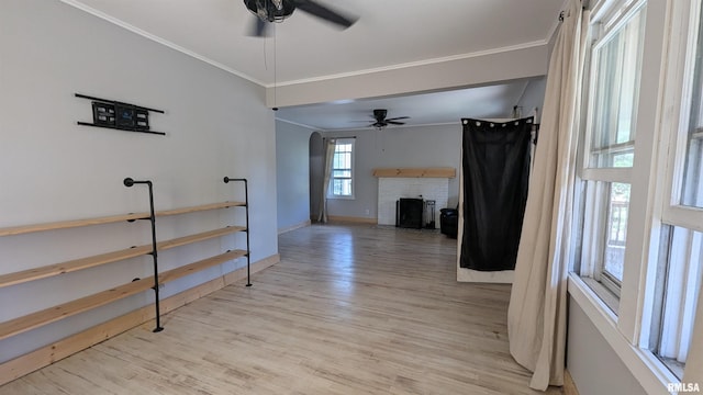 927 Sycamore St, Quincy, IL 62301 - corridor featuring wood finished floors, crown molding, and arched walkways