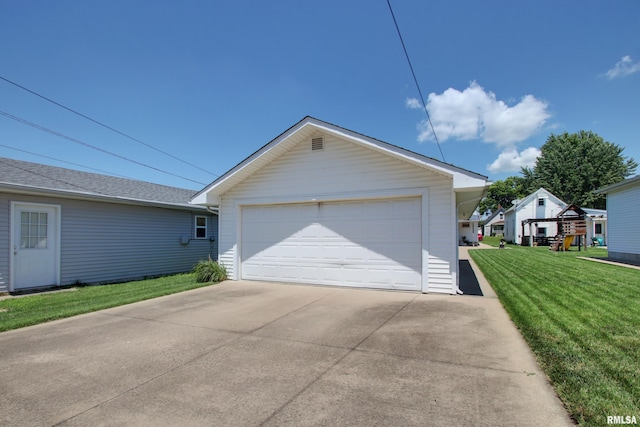 2716 Elm St, Quincy, IL 62301 - view of detached garage