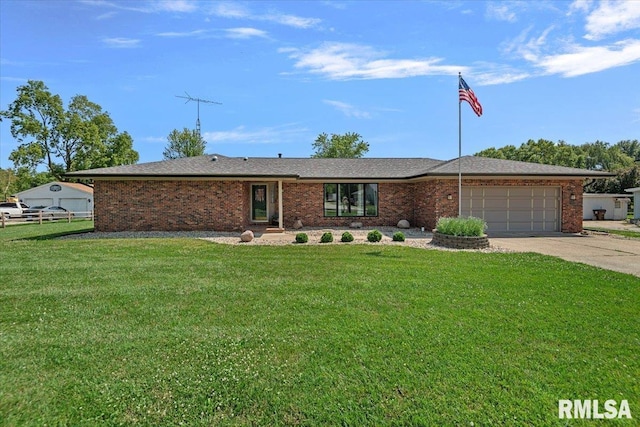 115 W Center St, Loami, IL 62661 - photo 1