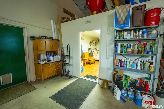 23490 E Maple Rd, Bluford, IL 62814 - misc room featuring concrete floors