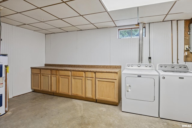 1717 Melview Rd, Quincy, IL 62305 - washroom featuring independent washer and dryer and cabinet space