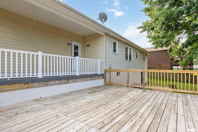 1717 Melview Rd, Quincy, IL 62305 - view of deck